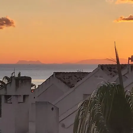 Townhouse With Beautifull Sea View In Costabella Marbella